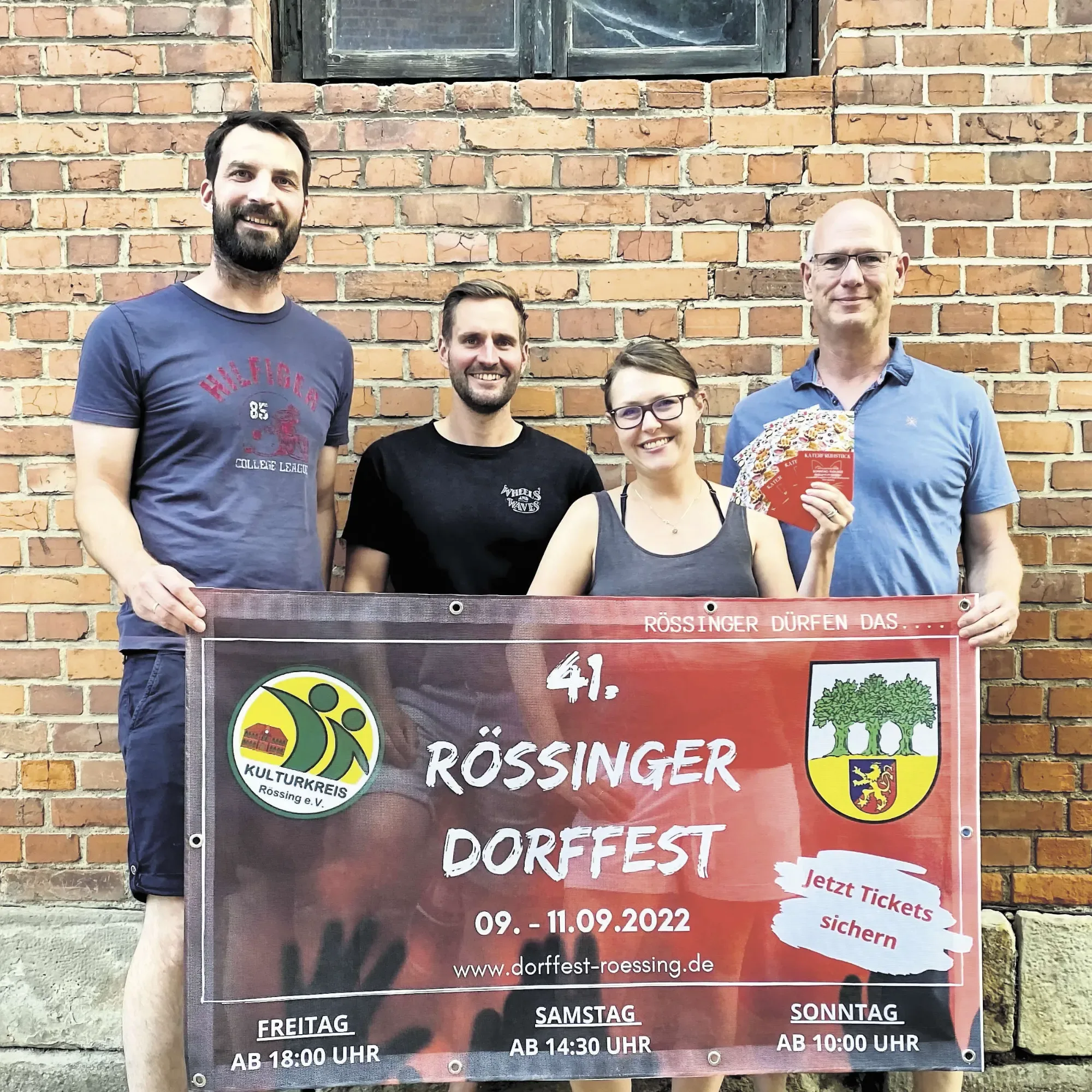 29424475-die-organisatoren-des-roessinger-dorffestes-sind-schon-voller-vorfreude-auf-das-wochenende-im-september-2xH8xfnNMwec