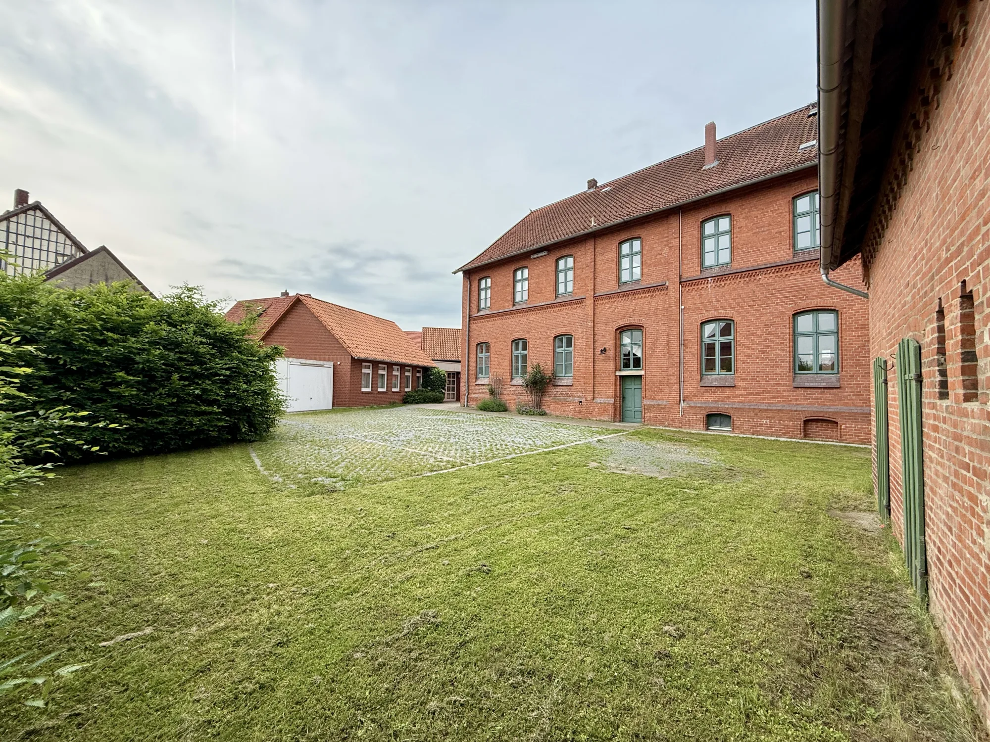 Außengelände Dorfgemeinschaftshaus